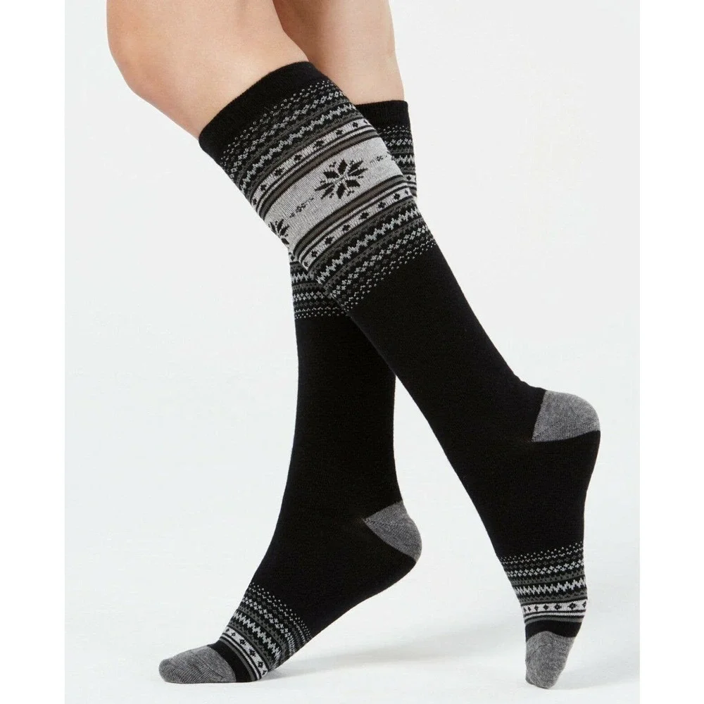 New Charter Club Womans Holiday Fair Isle Socks Sz 9-11 Black NWT‎